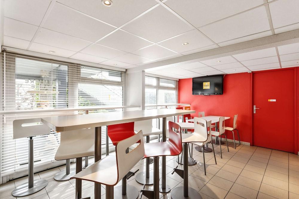 Premiere Classe Cergy Saint Christophe Exterior foto